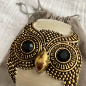 NWOT - Owl hinged enamel bangle
